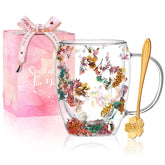 Arefen dried-flowers double-wall mug with handle keeps drinks warm without burning hands.