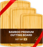 Bambüsi bamboo cutting board set with juice grooves for clean slicing.