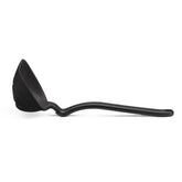 Dreamfarm Fladle collapsible head enables compact storage and easy scooping.