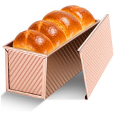 Gicyiit Pullman pan with lid exterior view showing square loaf potential and even rise.