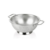 Gulex colander top view with fine holes for fast pasta draining.