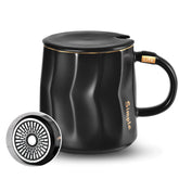 KRGMNHR flat-bottom mug with lid in black for even heating at home or office