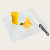 Mymonfif tempered glass cutting board top view showing a heat-resistant surface for hot pots