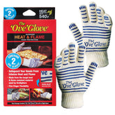 Ove Glove heat-resistant outer layer protects hands during high-heat cooking.
