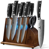 Piklohas damascus-pattern knife set for precise slicing and style.