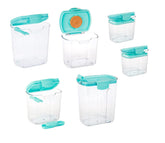 Progressive ProKeeper 4 qt flour keeper with leveling bar for precise flour measurements.