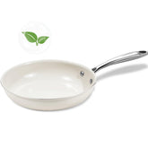 SAKAMOSH 8-inch ceramic frying pan demonstrates easy release for quick meals.