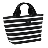 SCOUT Nooner exterior view shows lightweight, compact lunch bag.