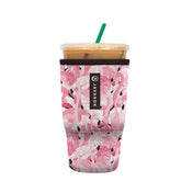Sok It JavaSok Flamingo Dance sleeve on a 30-32oz cup, keeping drinks cold.