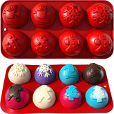 XBYzuzi Christmas tree mold for easy-release chocolate bombs.