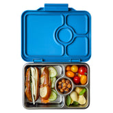 Yumbox Prêt leakproof lid in action showing secure seal for mess-free transport
