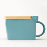 ZERO JAPAN Bee House salt box lid, easy one-hand flip for cooking.