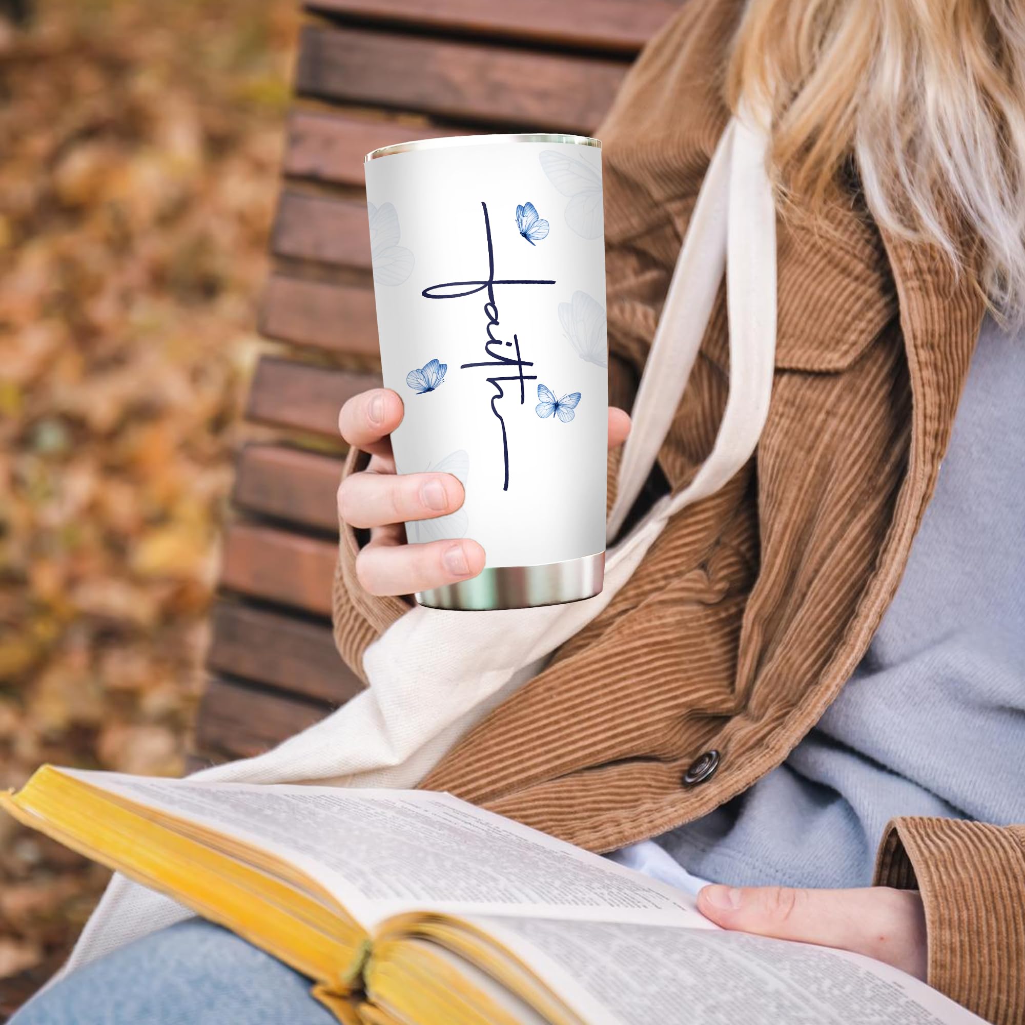 2IMT tumbler artwork with soft florals and butterflies for everyday elegance.