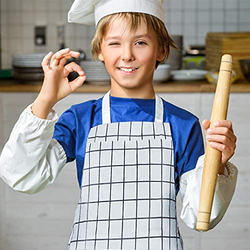 5star Lovely Cotton Parent Child Apron in use scene demonstrates mess protection during activities