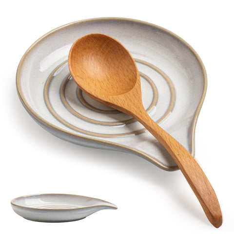 Cormomu ceramic spoon rest on stove-top, heat-safe and mess-free during cooking.