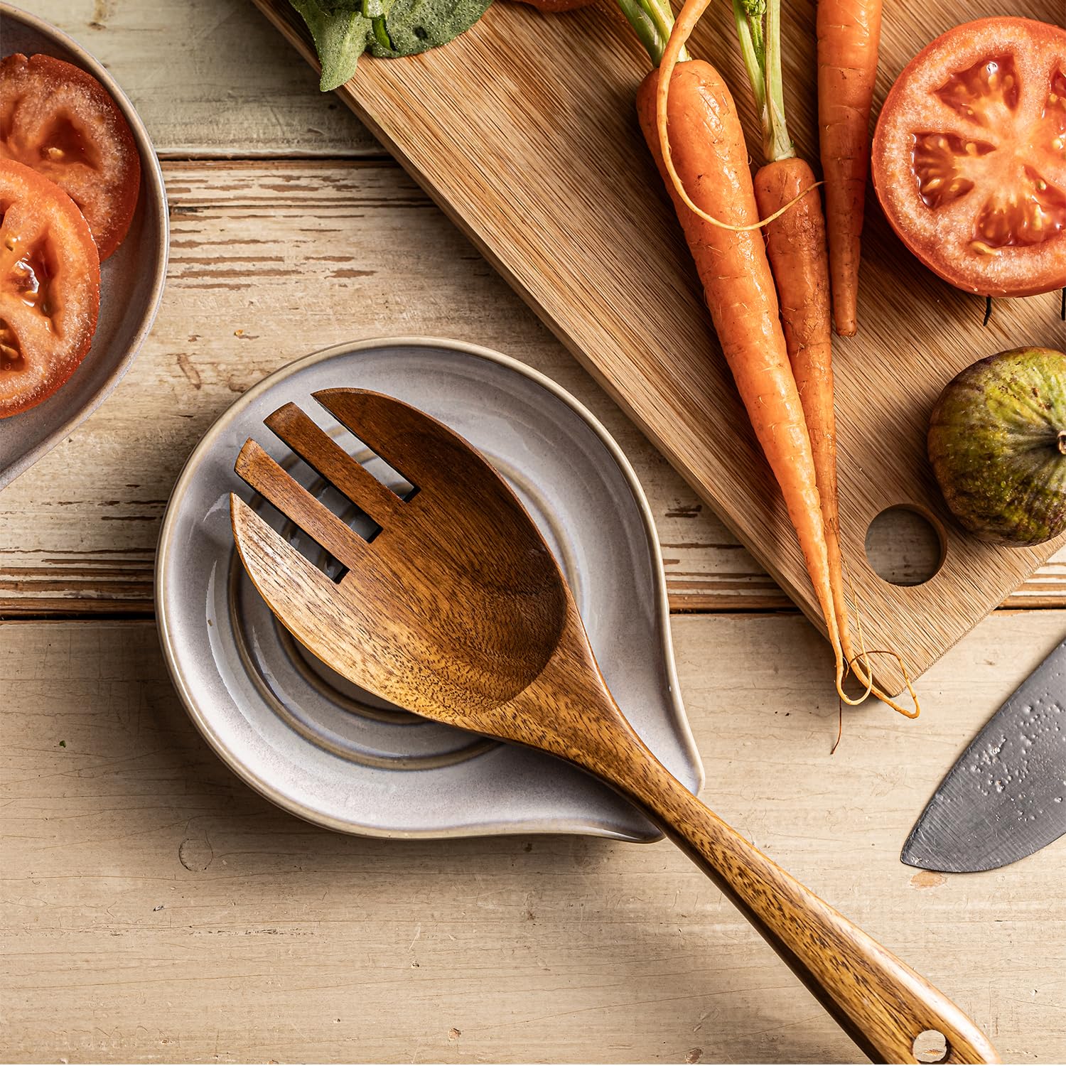 Cormomu white kitchen decor spoon rest blends with any style.