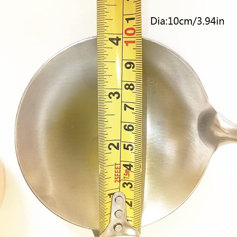 A · HOUSEWARE Pouring rim on ladle enables controlled serving