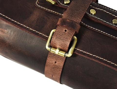 Aaron Leather Knife Roll measures 29.5 by 19.7 inches with a 17.7 by 5.12 pouch.
