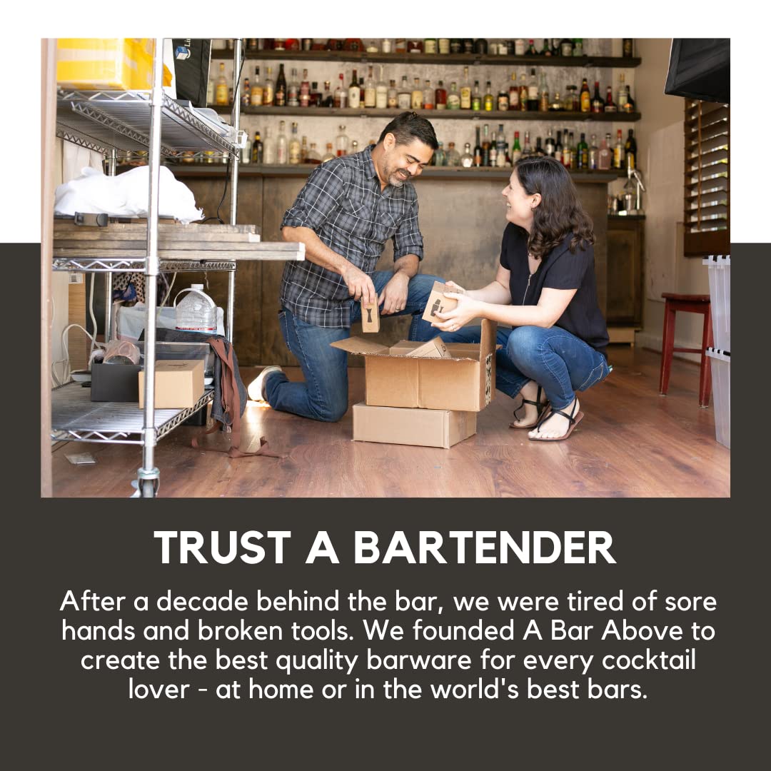 A Bar Above wide 10 cm mesh offers fast straining without clogging.