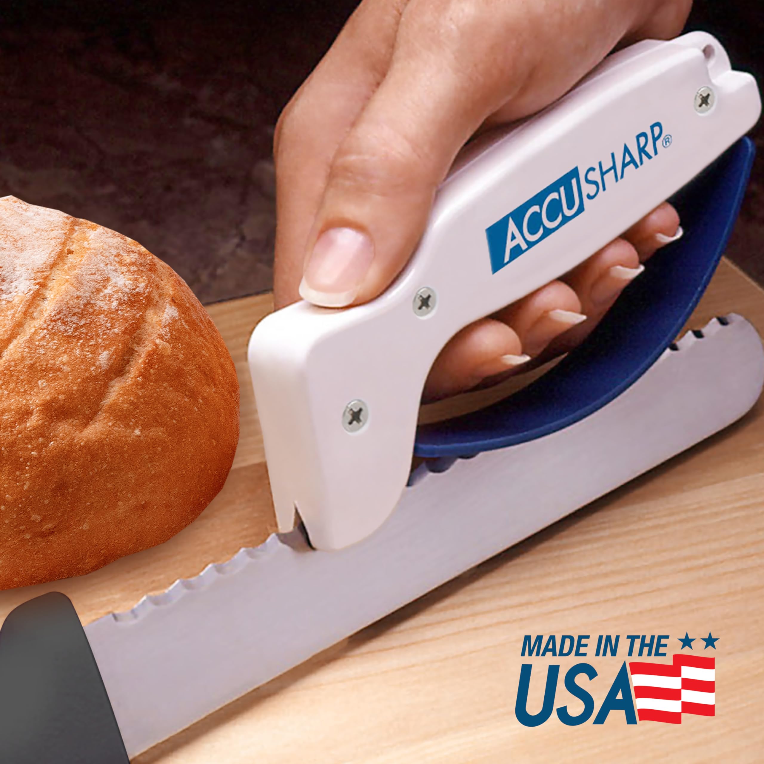 Durable construction of ACCUSHARP promises years of blade maintenance.