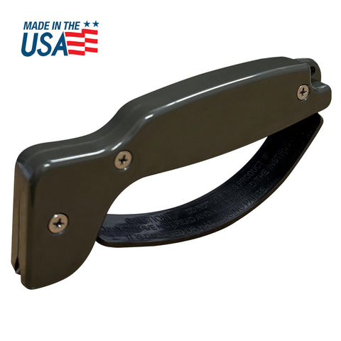 ACCUSHARP compact design keeps sharpening handy in a kitchen drawer or kit.