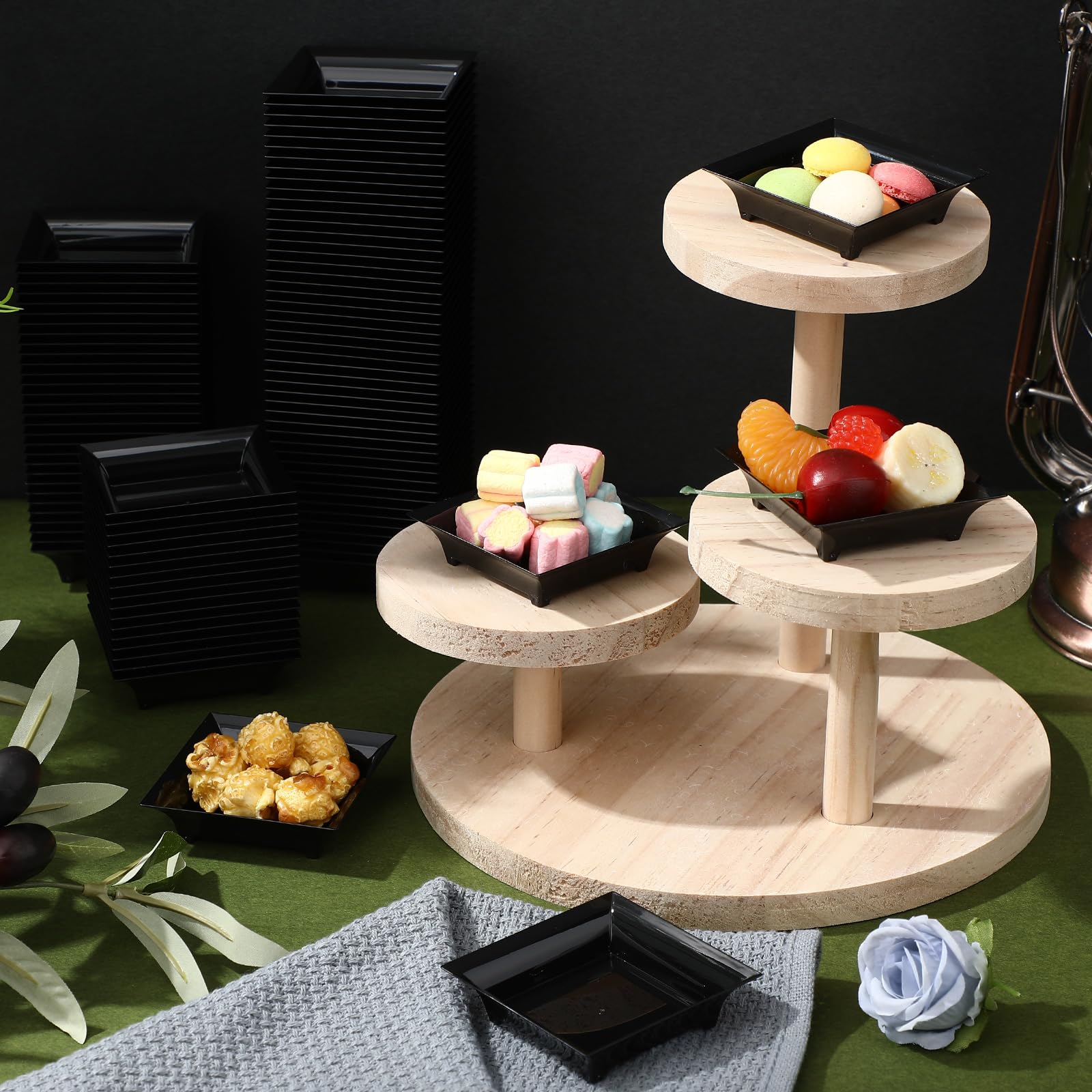 Acellegic durable food-grade plastic plates, closeup view showing sturdy construction.