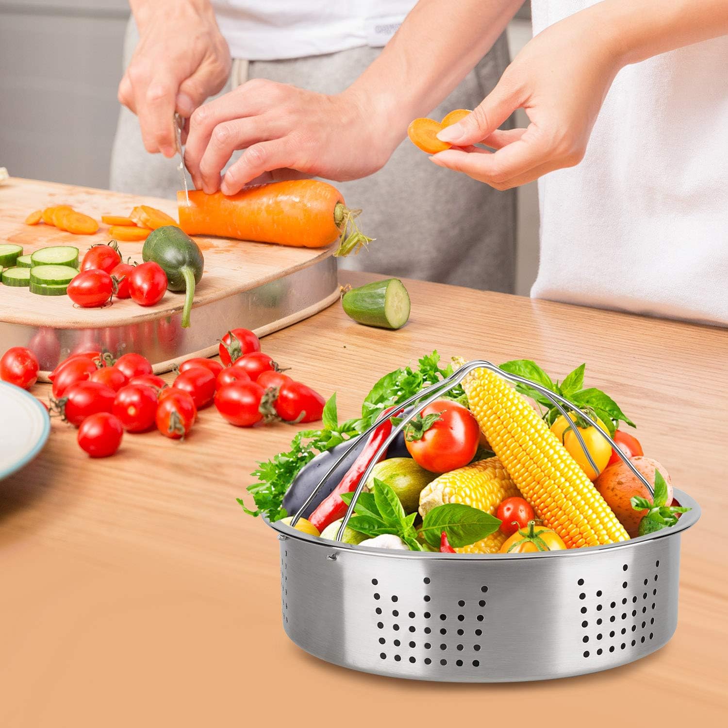 Acnusik 3 Qt sealing ring ensures secure steam release during pressure cooking.