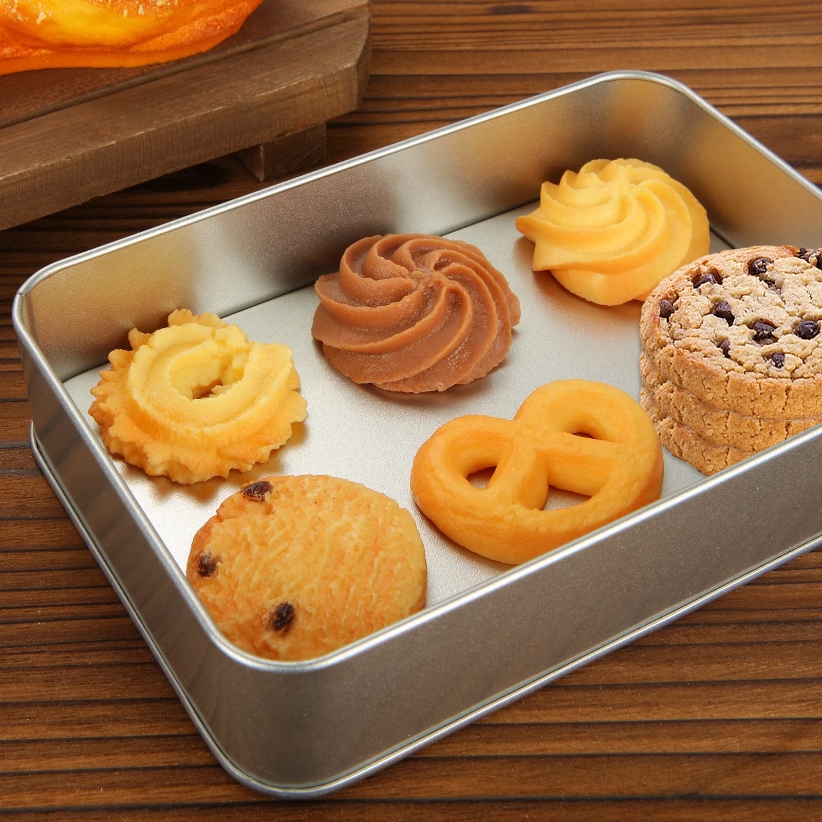 ACXFOND lightweight tin container suitable for candles and travel.