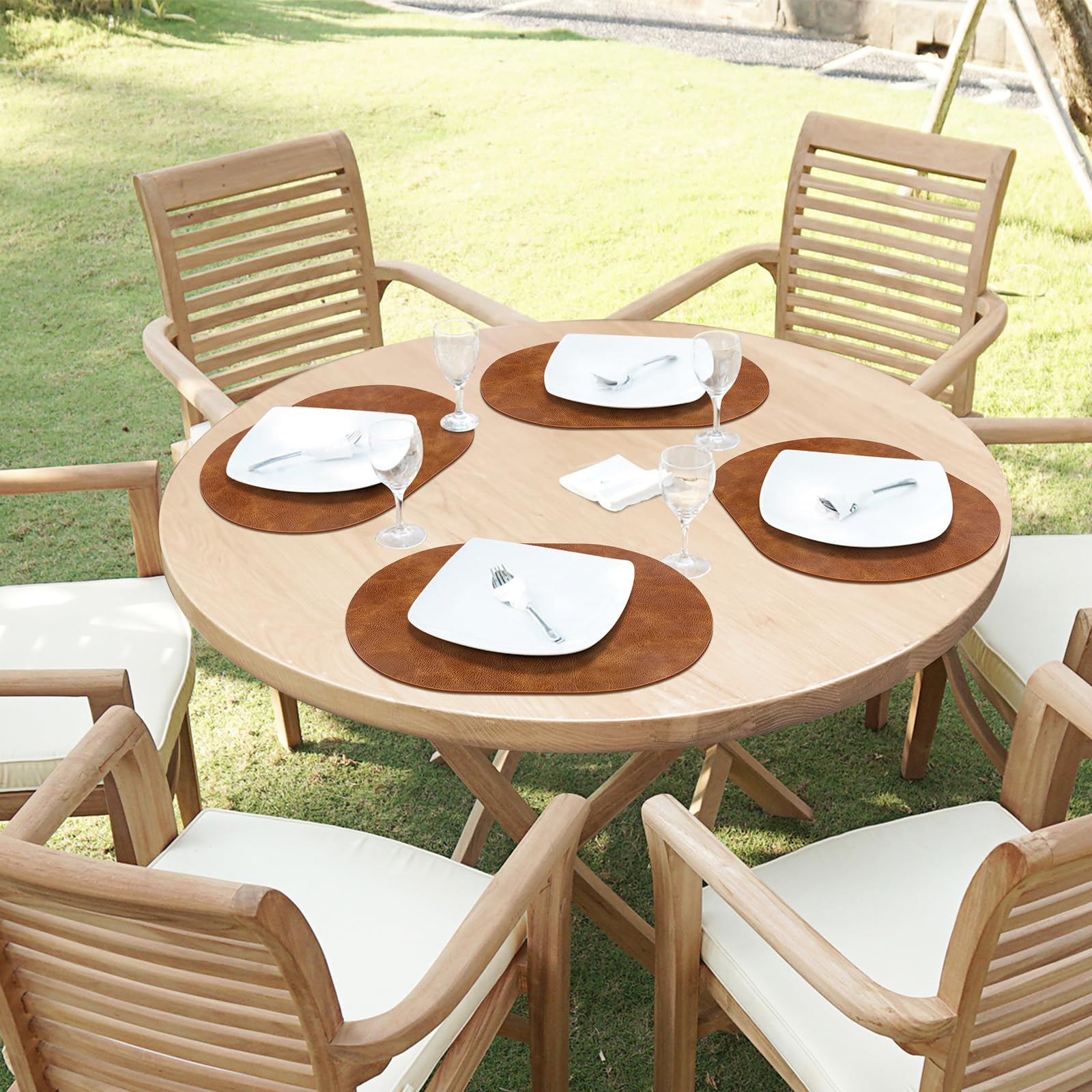 ADRIMER placemats color turmeric brown complements warm interiors and tables.