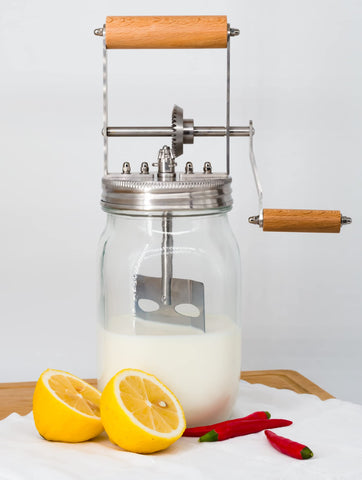 Aeaker Butter Churner cream before churn awaiting transformation.
