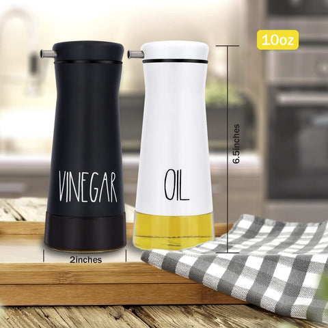 Aelga stainless steel lid ensures durable, easy to clean closure.
