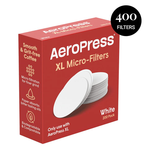 Eco-friendly label on AeroPress XL filters emphasizing chlorine-free paper