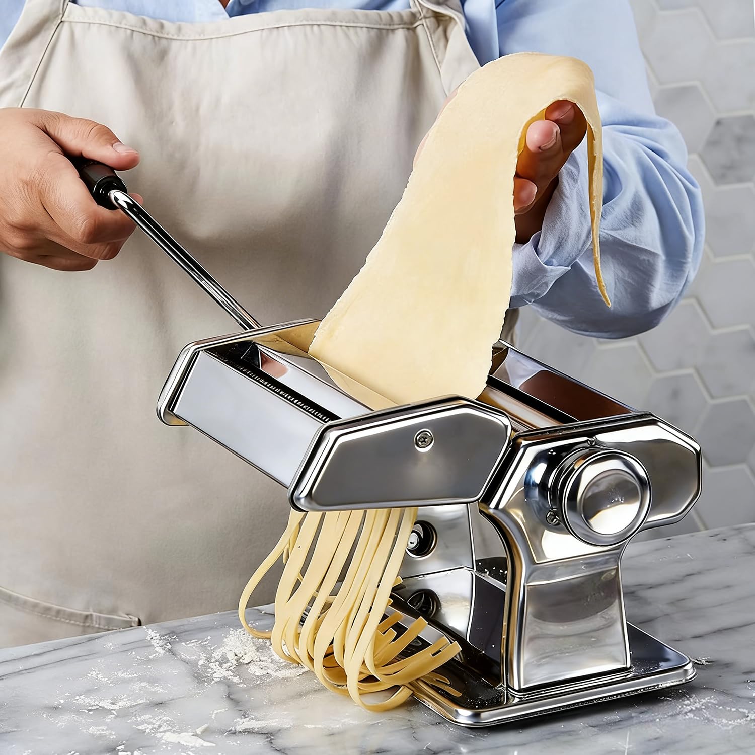 AIDOIT thickness knob offers nine settings for customizable pasta thickness
