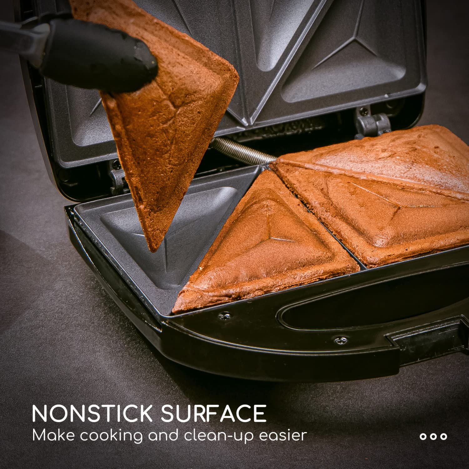 Aigostar panini press close-up highlights nonstick plates for easy food release