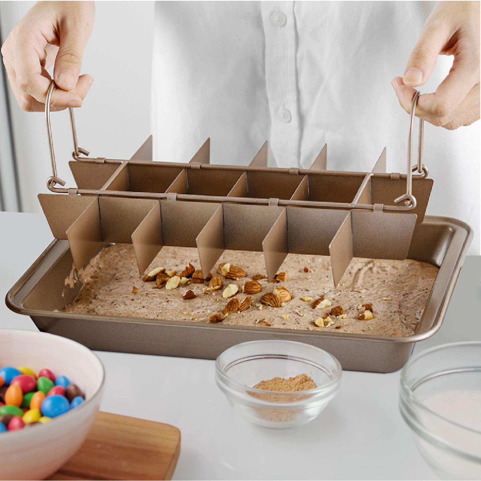 Ailelan versatile bakeware pan works for brownies, cornbread, and bars.
