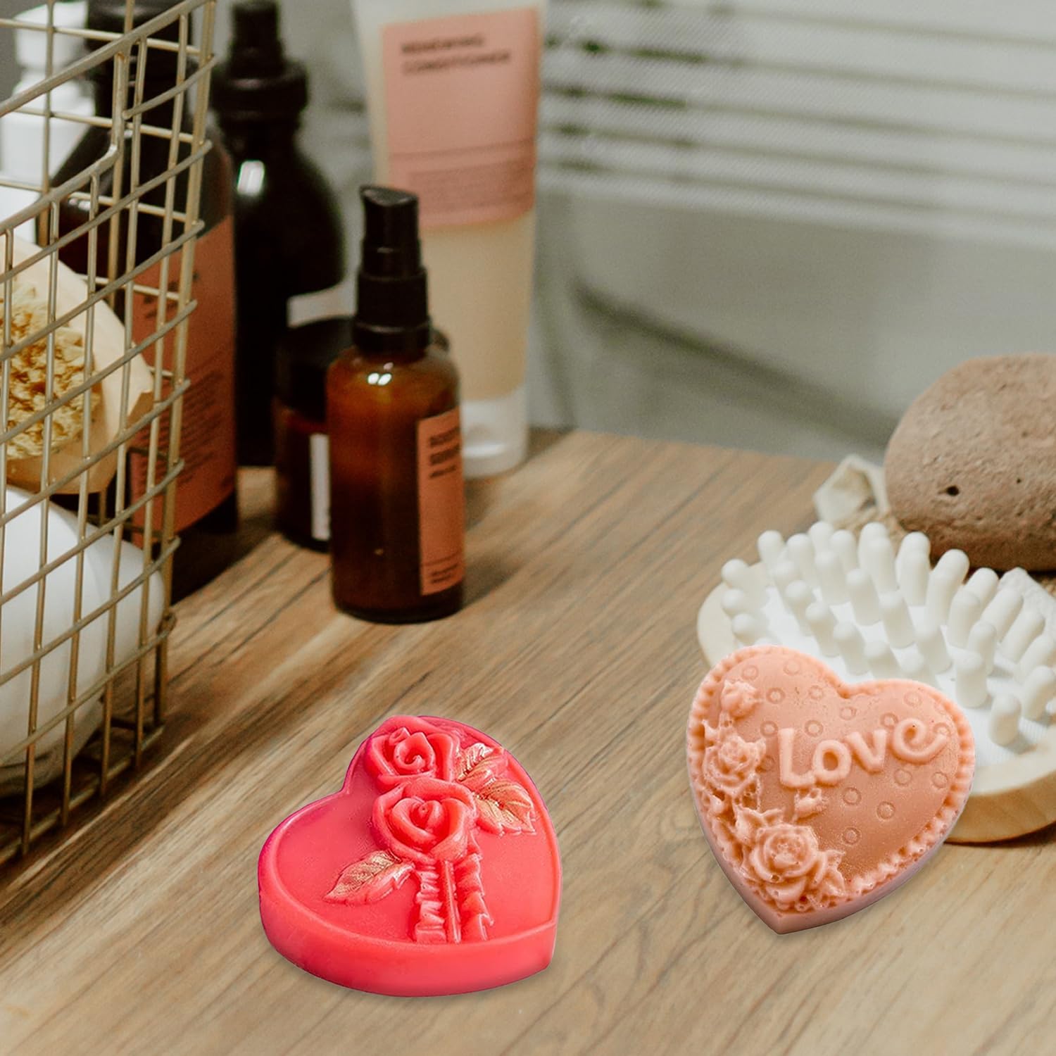 AITRAI resin and concrete heart mold for durable crafts.
