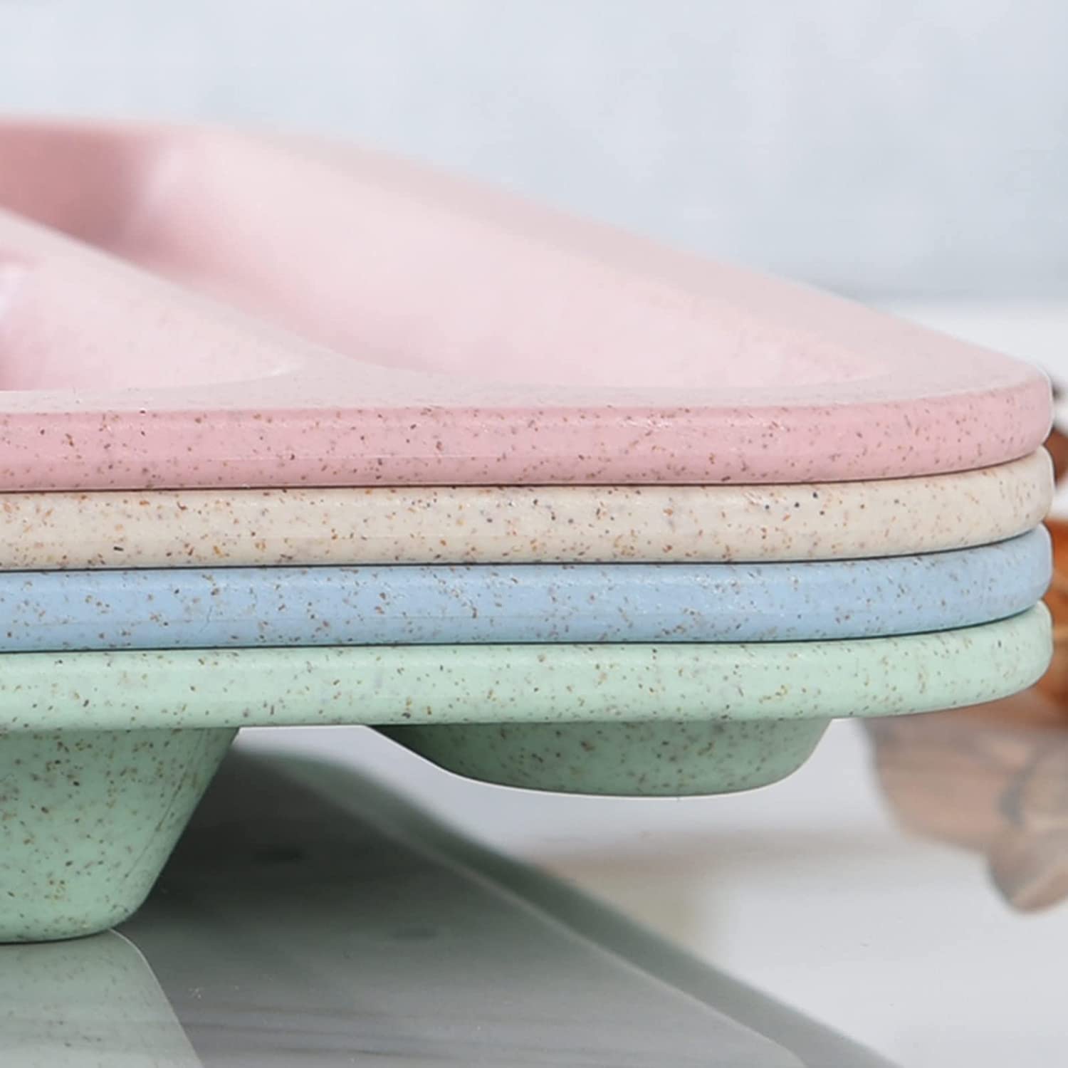 AIYoo dishwasher-safe trays ease cleanup after family meals and gatherings.