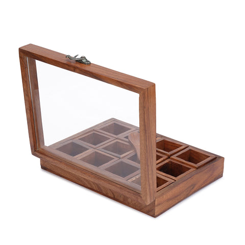Self-standing lid opened to reveal transparent glass top for quick spice selection
