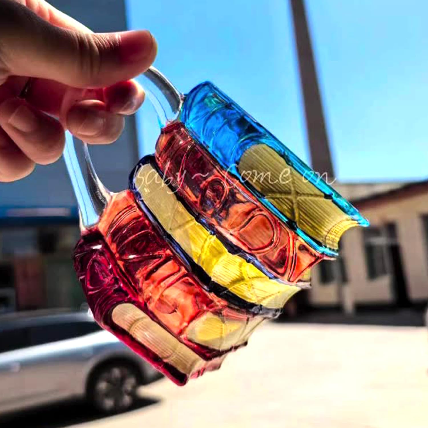 AKLOZYX floating glass effect mug showcases a magical look while you drink