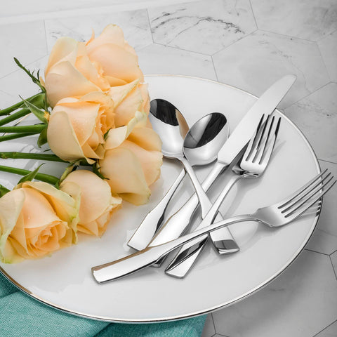 Alata Kate dinner fork with sturdy construction for family dinners
