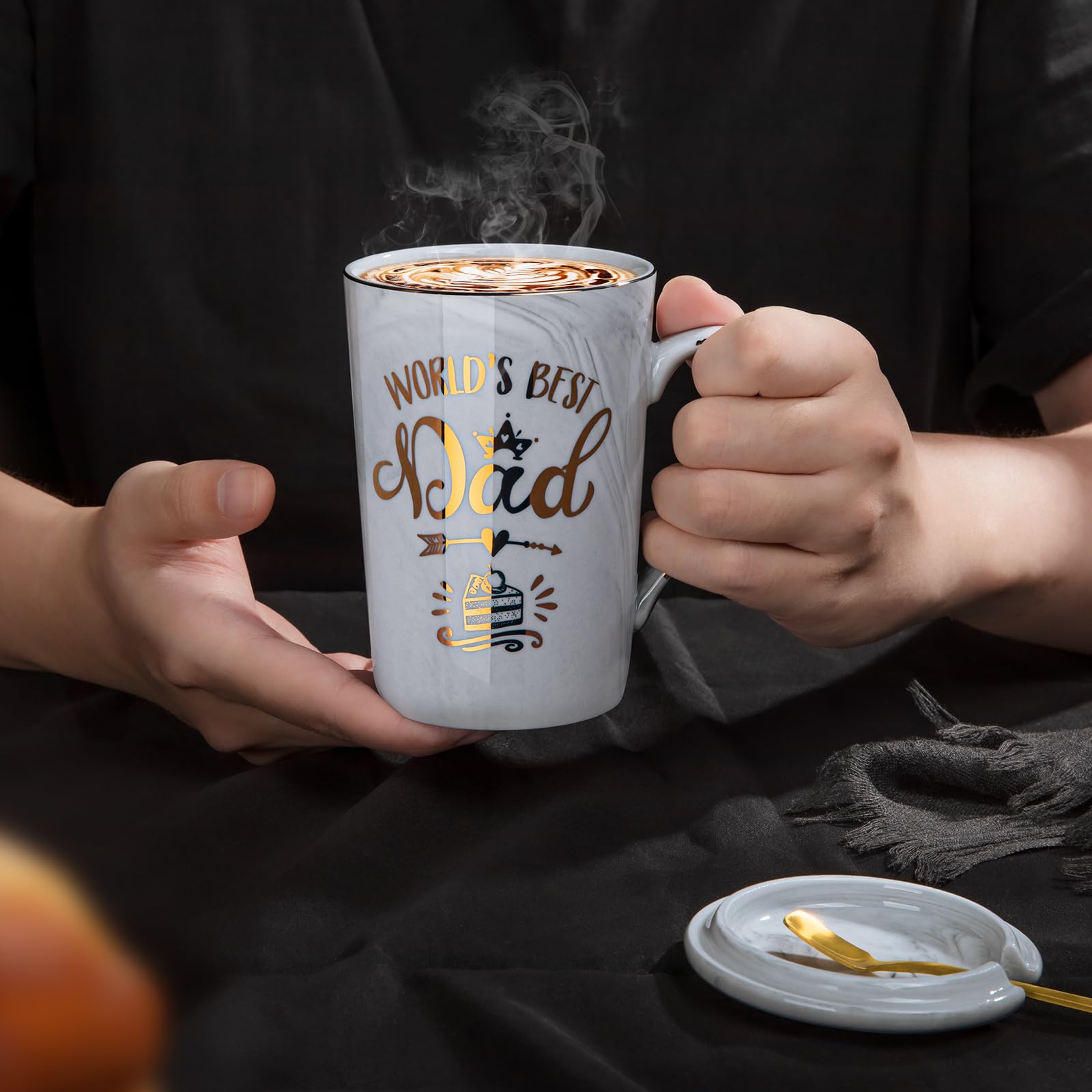 ALBISS gift box with satin lining protects the mug during delivery.