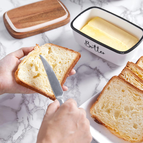 ALELION butter dish makes a thoughtful gift for weddings and housewarmings.
