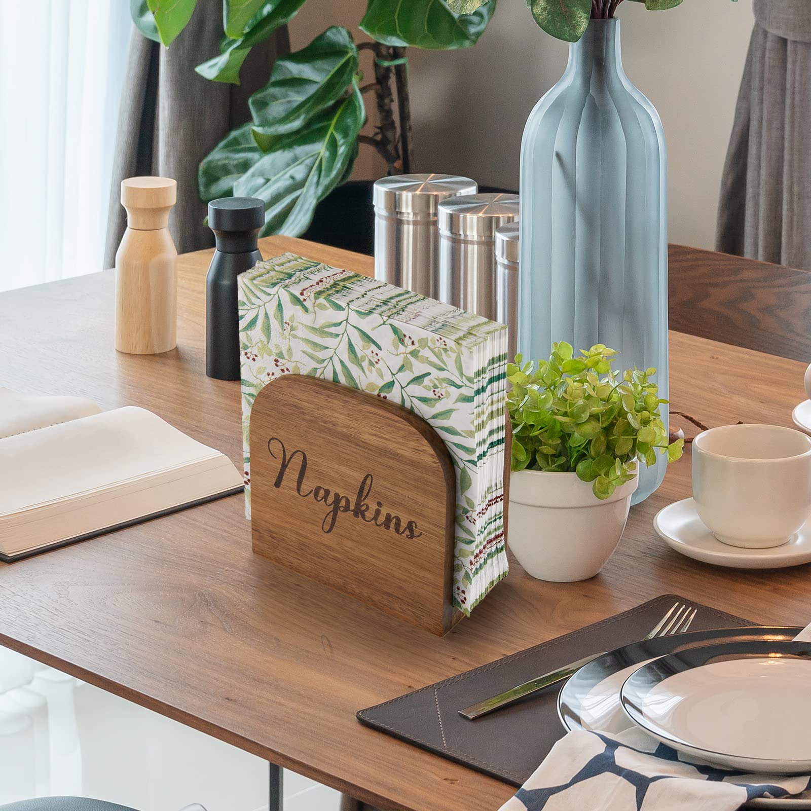 ALELION Acacia napkin holder suited for indoor and outdoor entertaining.