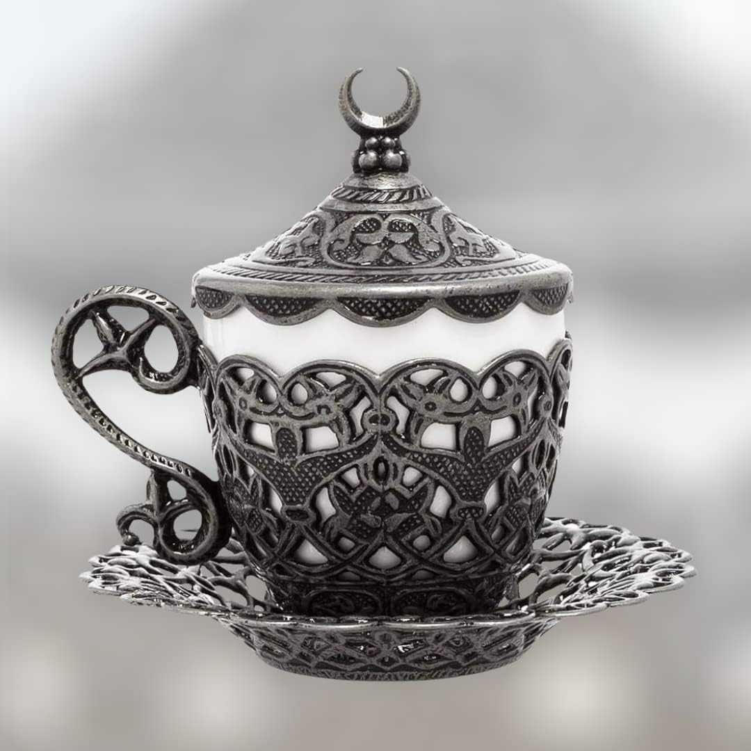 Alisveristime compact gift-ready coffee cup with saucer.