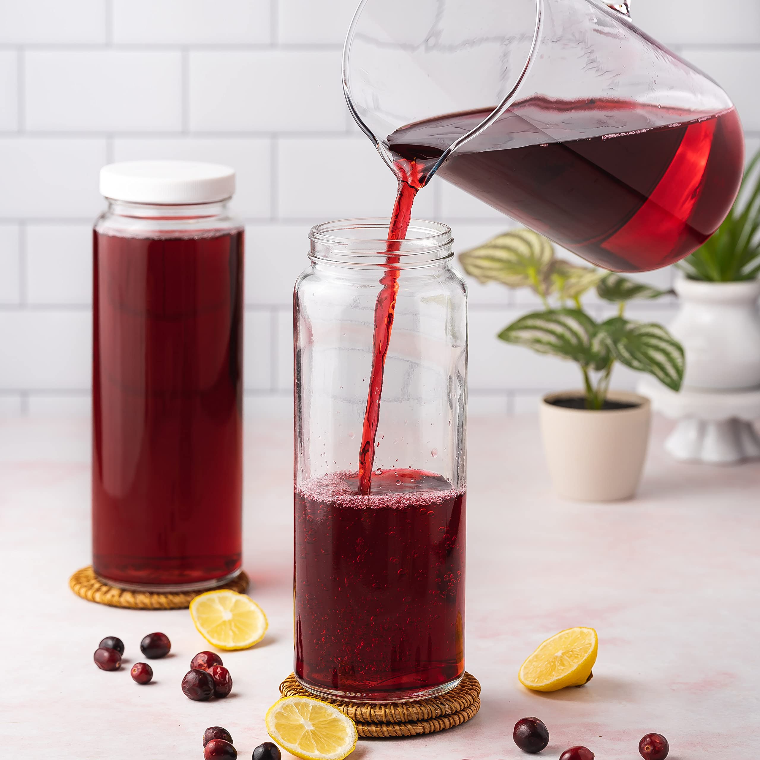 All About Juicing 32oz bottle with airtight leakproof lid keeps beverages secure.