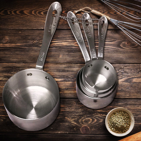 All-Clad measuring cups 1cup feature a polished finish for easy cleanup.