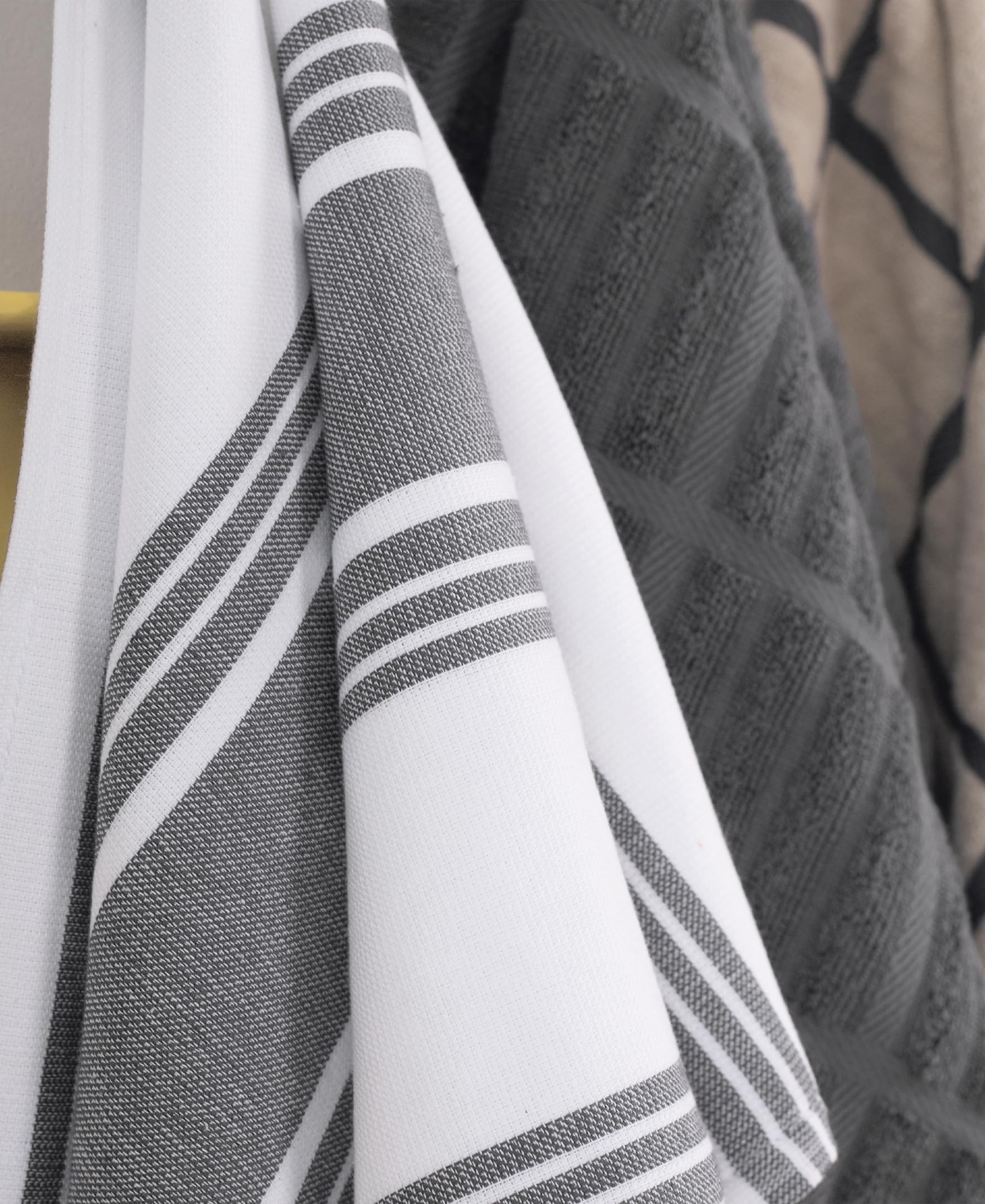 All-Clad Dual-Purpose towels 3-pack for busy kitchens