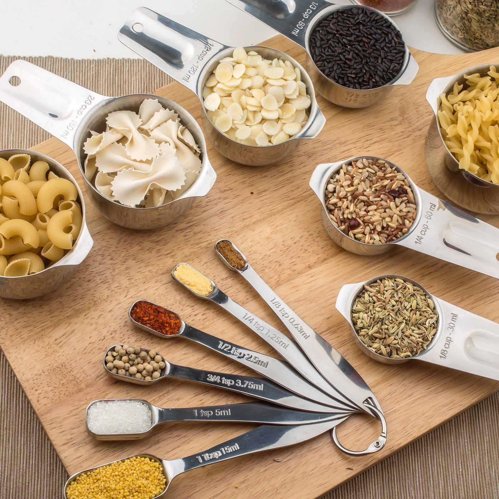 ALLWIN-HOUSEWARE W spoons close-up, ring-connected for neat organization