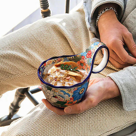 ALMA microwavable 18oz soup bowl ready for reheating and serving