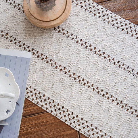 Alynsehom cream beige table runner complements kitchen island decor.